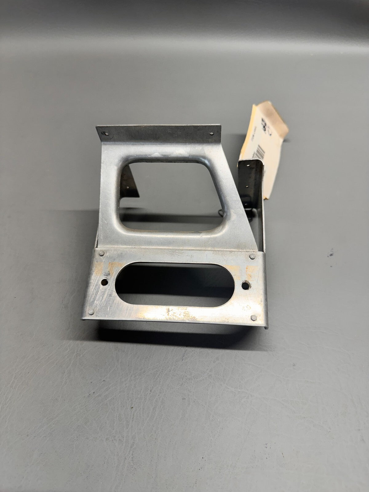 0553005-5 Cessna 172 Ground Power Mount Bracket Assy