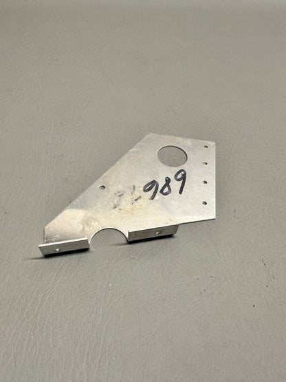 68676-000 Piper Bracket