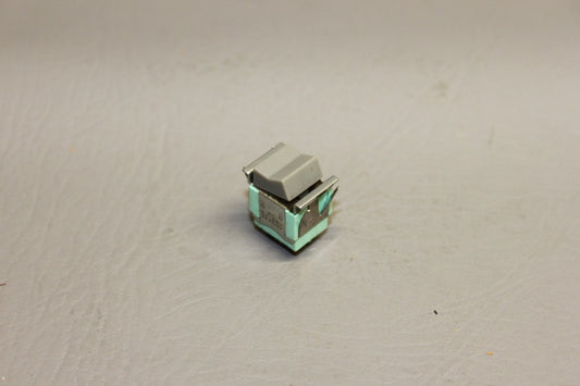 587-970 Piper Switch