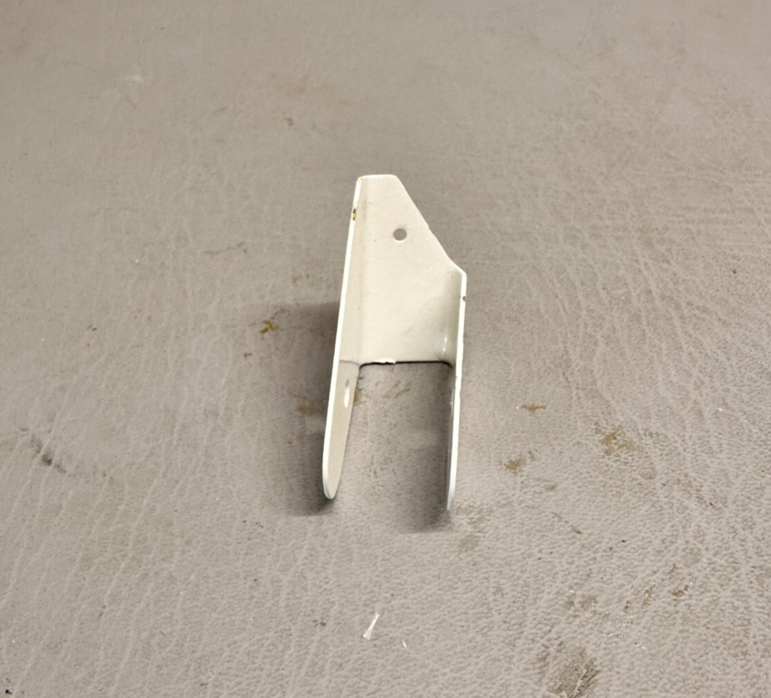 95799-000 Piper Bracket Rudder Sector Left