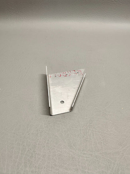62581-000 Piper Bracket