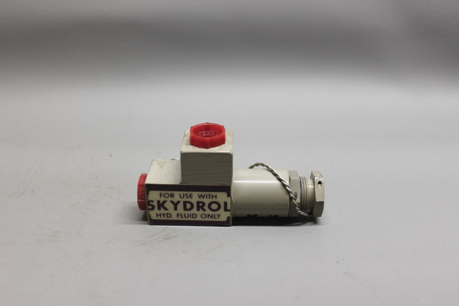 RV-6503-12 3790274-503 Aico Aero Commander Valve Assy