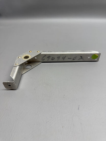 Piper Fuel Selector Brace Assy P/N 69094-002