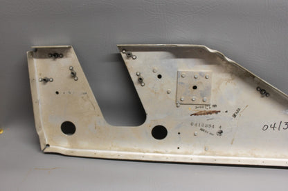 0413394-4 Cessna Bulkhead