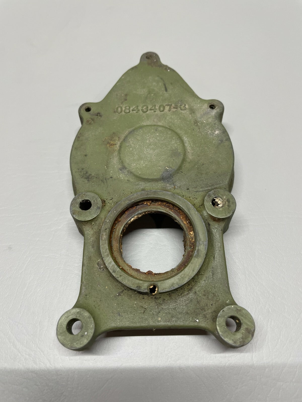 Cessna 310N Transmission Main Gear Cap P/N 0843407-3