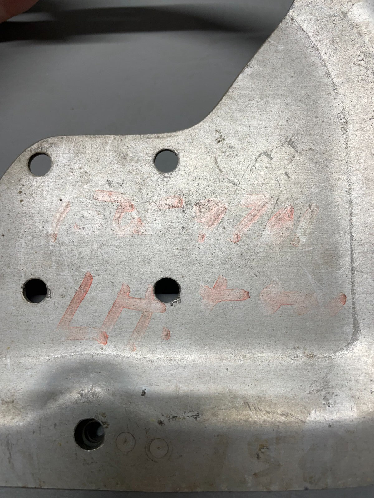 Cessna Wheelpant Plate Bracket P/N 0441184 (NEW)