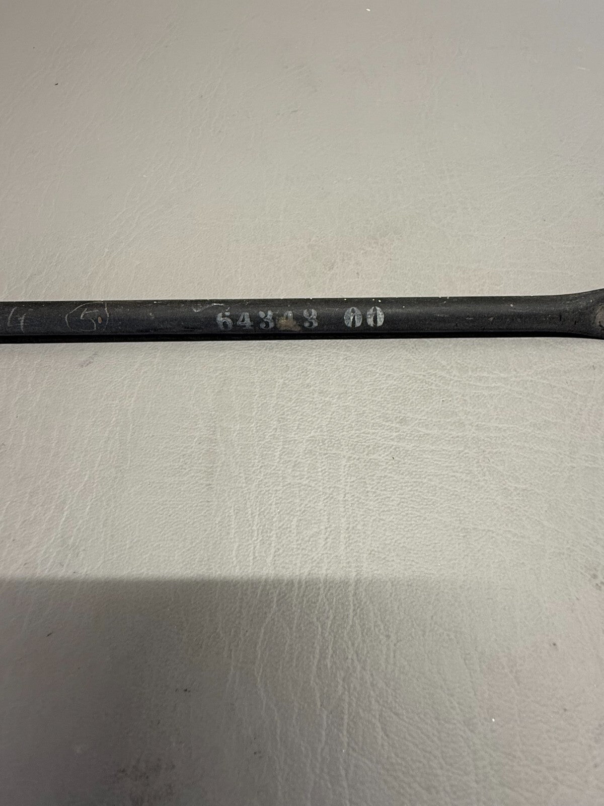 64343-000 Piper Aztec Brace