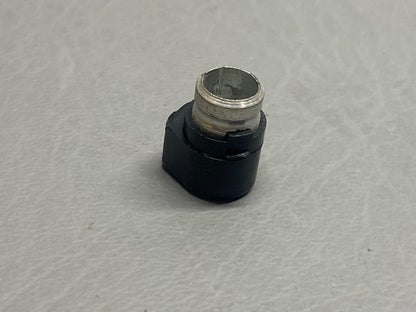 757-877 Piper Post Light Cap