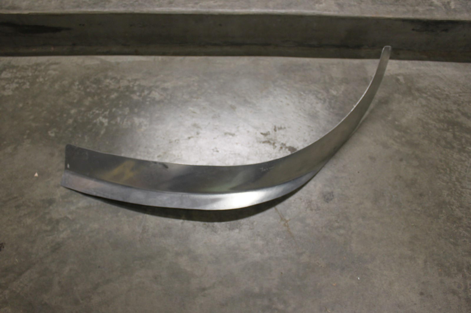 5111602-3 Cessna 421B Window Retainer Lower LH (NEW)