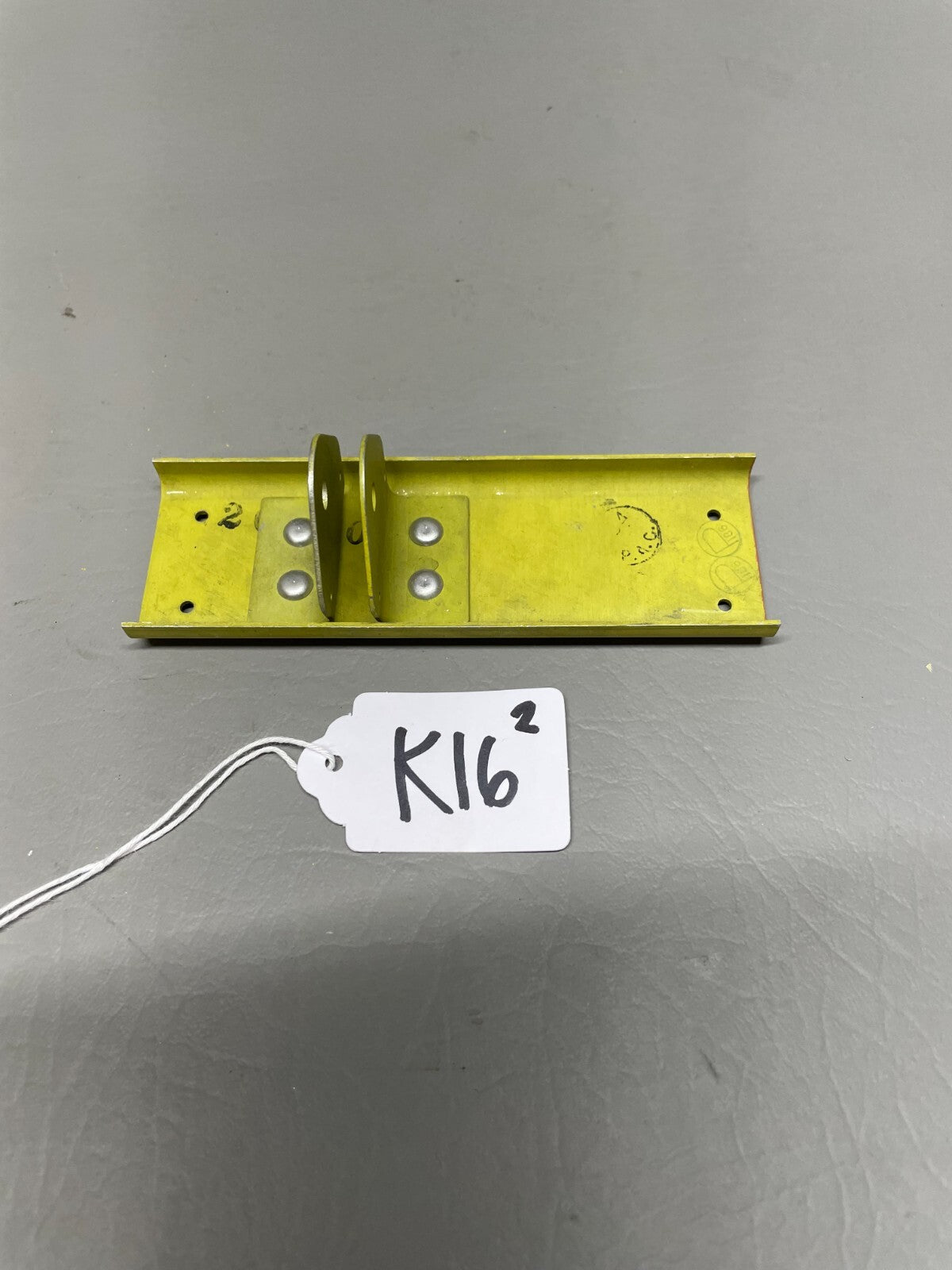 Piper Support Assy P/N 26111-002