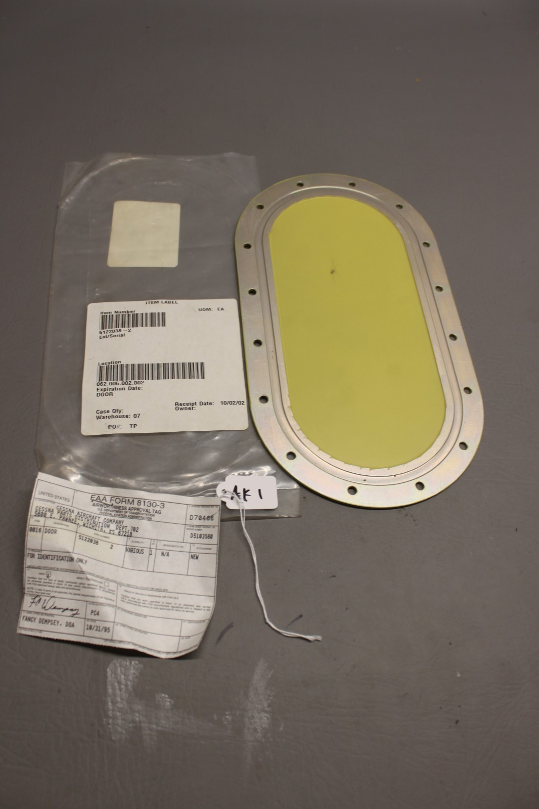 5122038-2 Cessna Door
