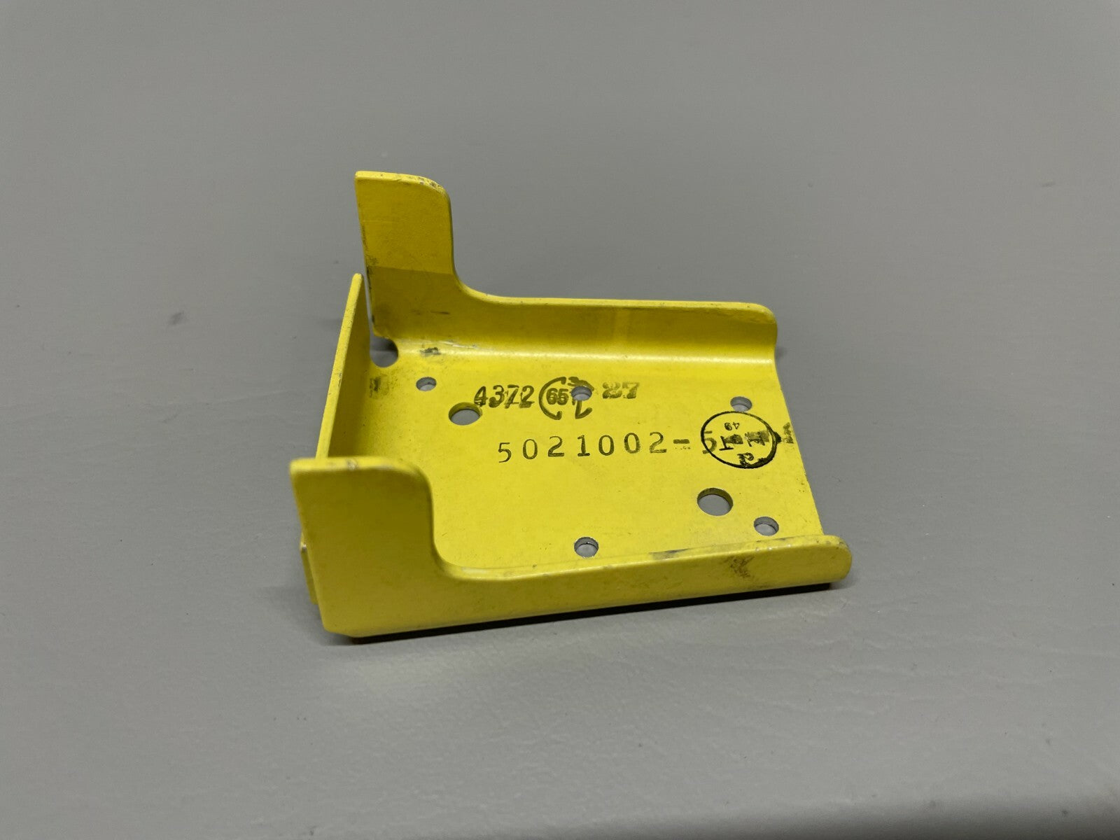 Cessna Bracket Assy P/N 5021002-5