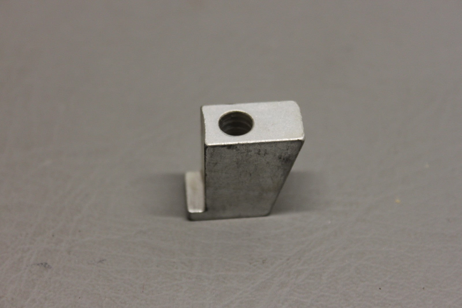 1741006-3 Cessna Wing Leveler Bushing Retainer