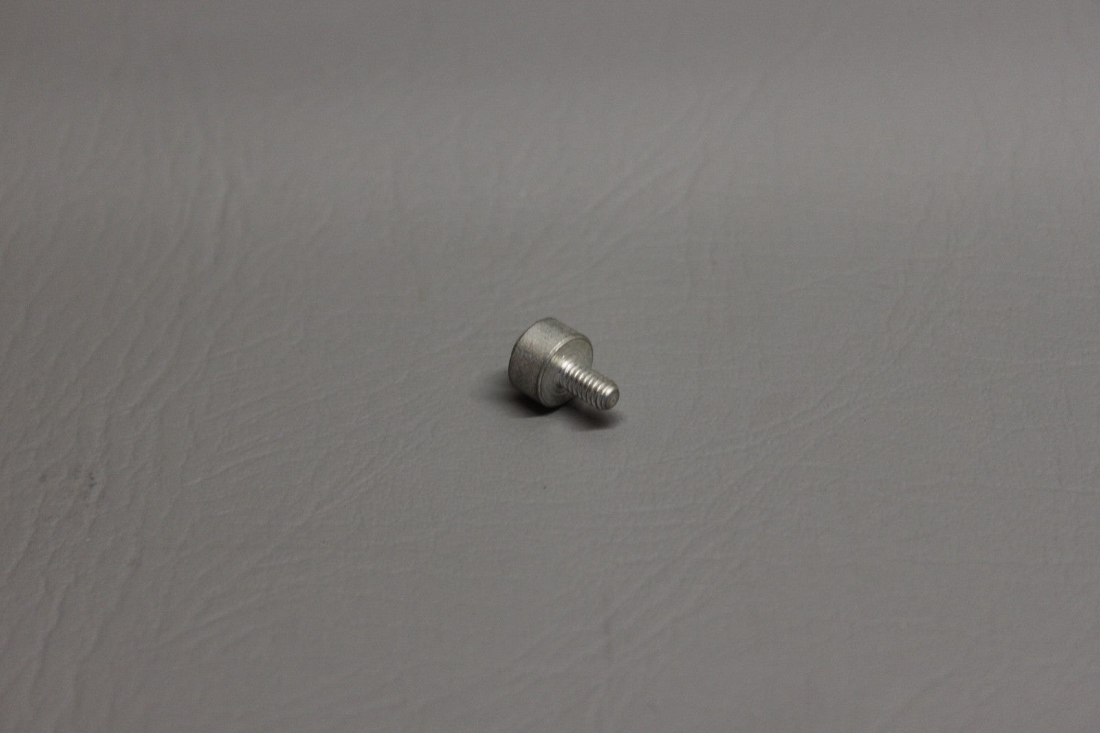 SC52115 Shoulder Screw lot of 12