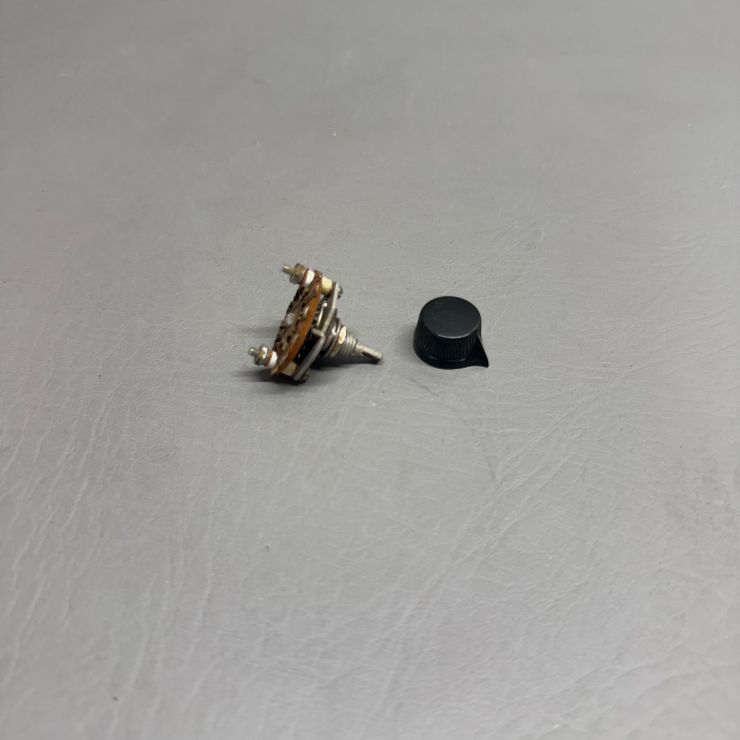 43765-000 Piper Switch
