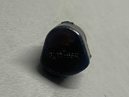 757-877 Piper Post Light Cap
