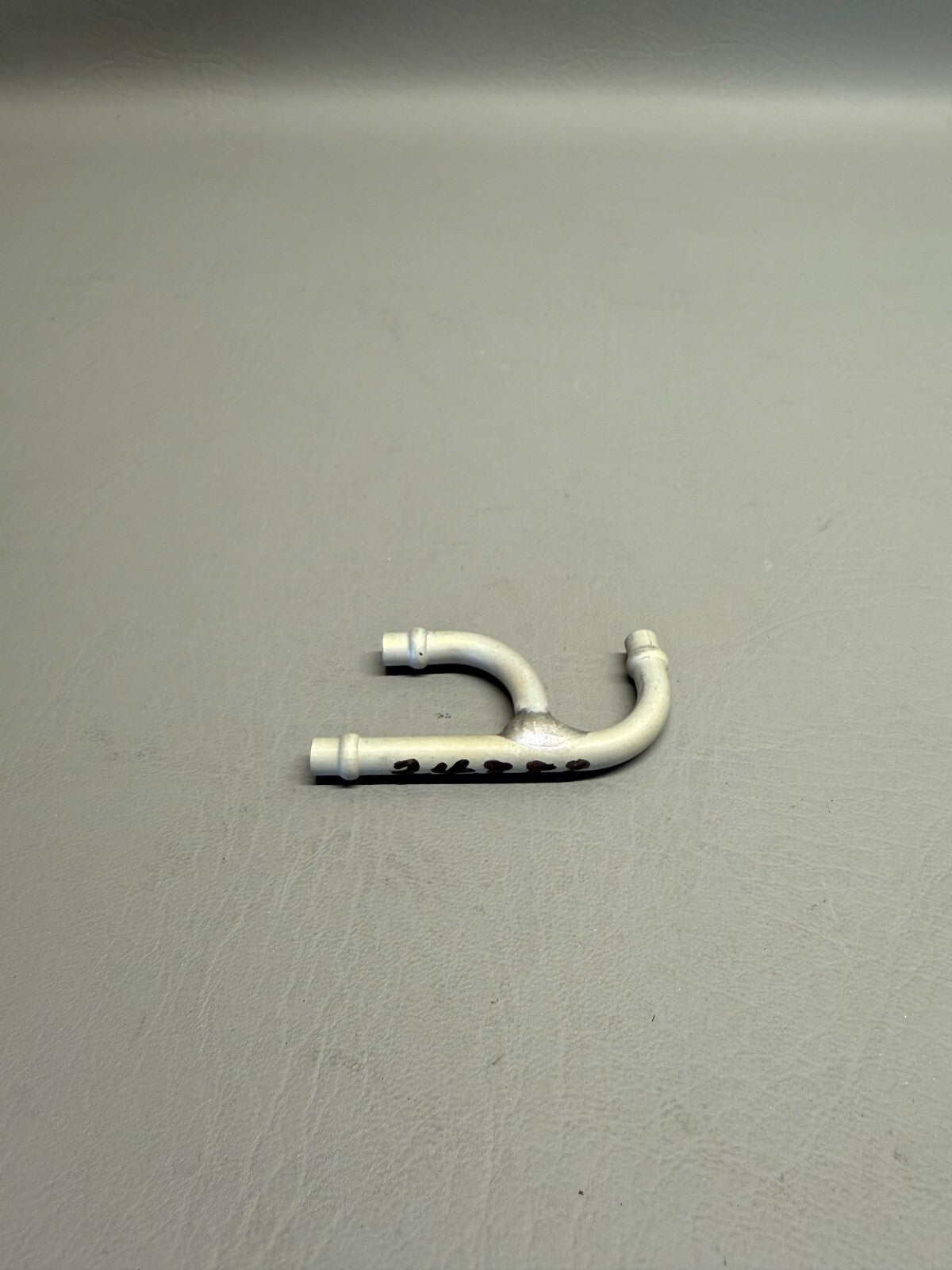 Piper Drain Tube Manifold P/N 24382-000
