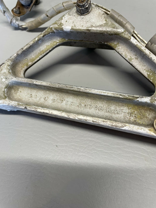 Piper Main Landing Gear Link Assy P/N 20766
