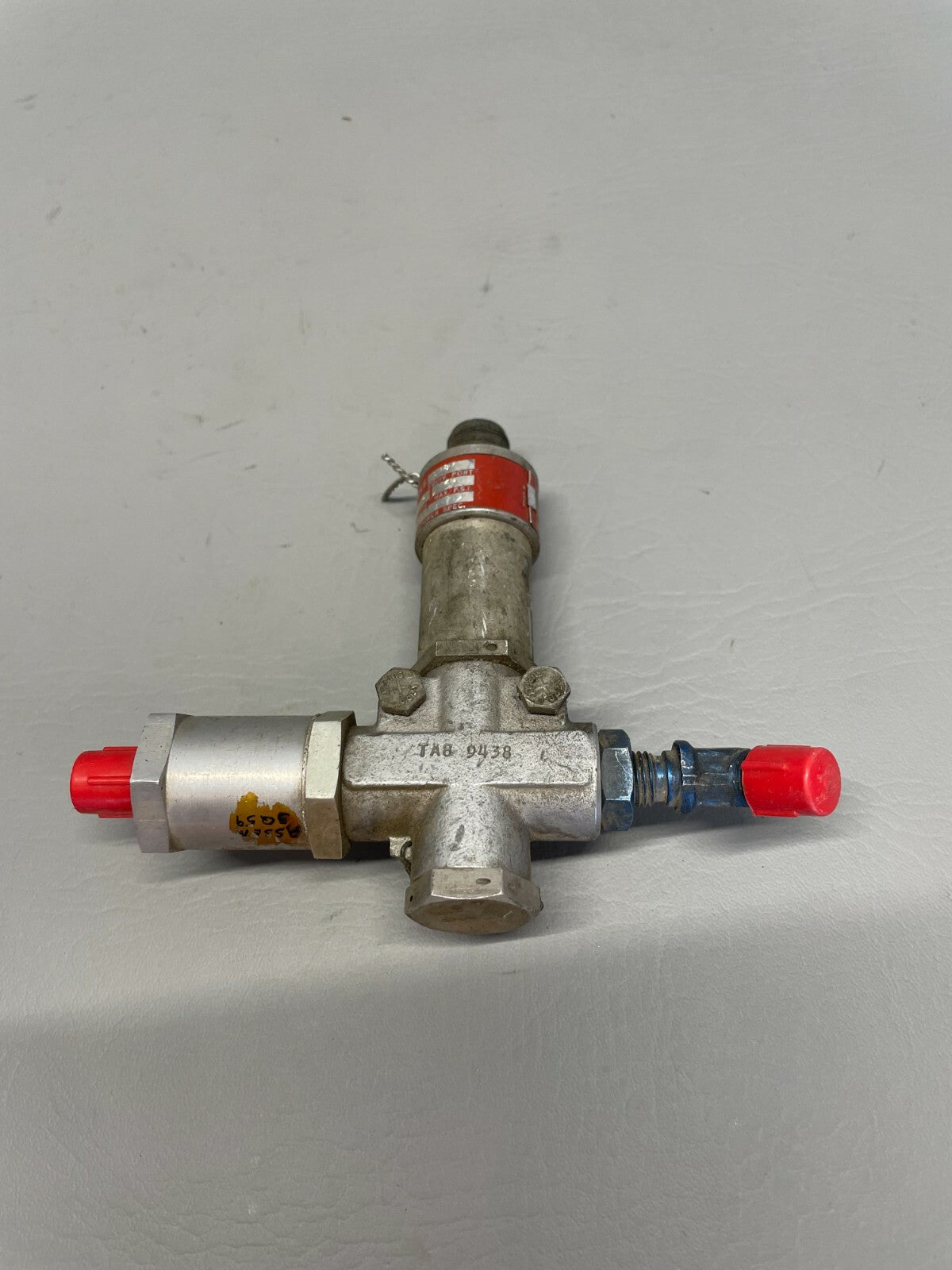 Cessna 210C Valve Check Solenoid P/N AV2B-1371