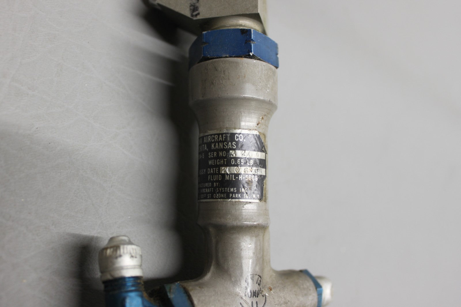 1580004-5 Cessna Hydraulic Actuator Assy