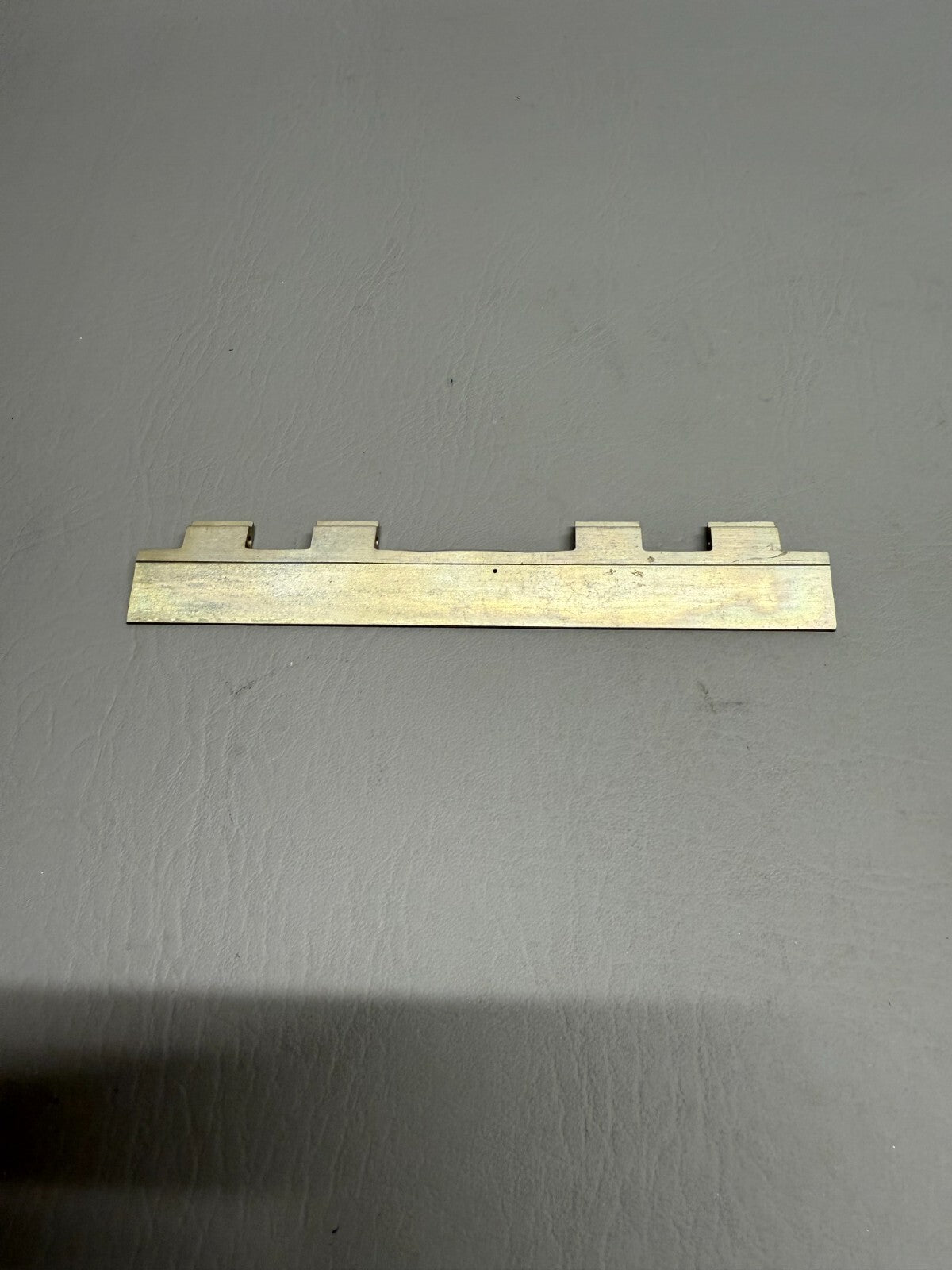 Cessna Hinge P/N 1211124-2
