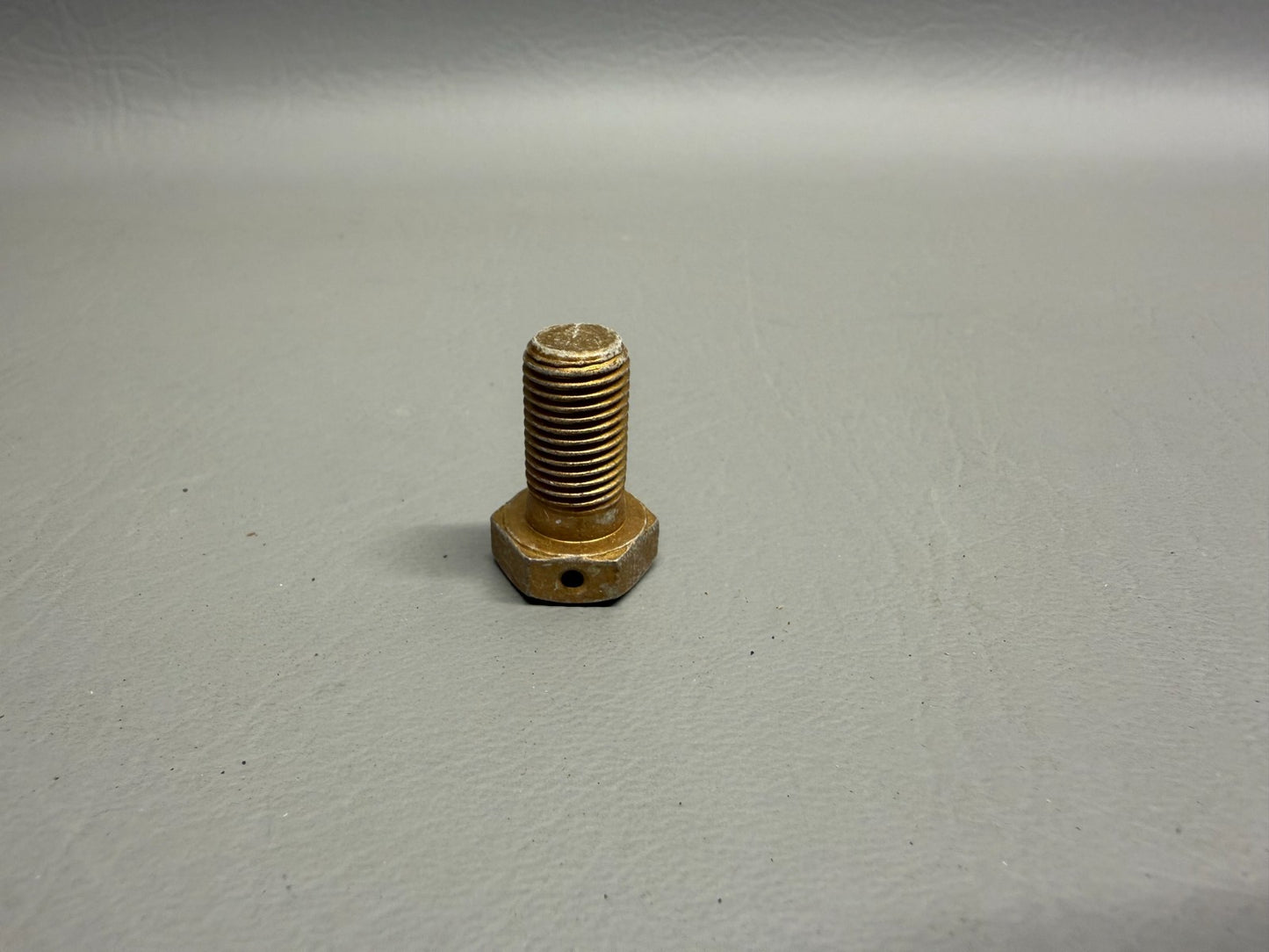 751-419 Piper Bolt (15 Pack)