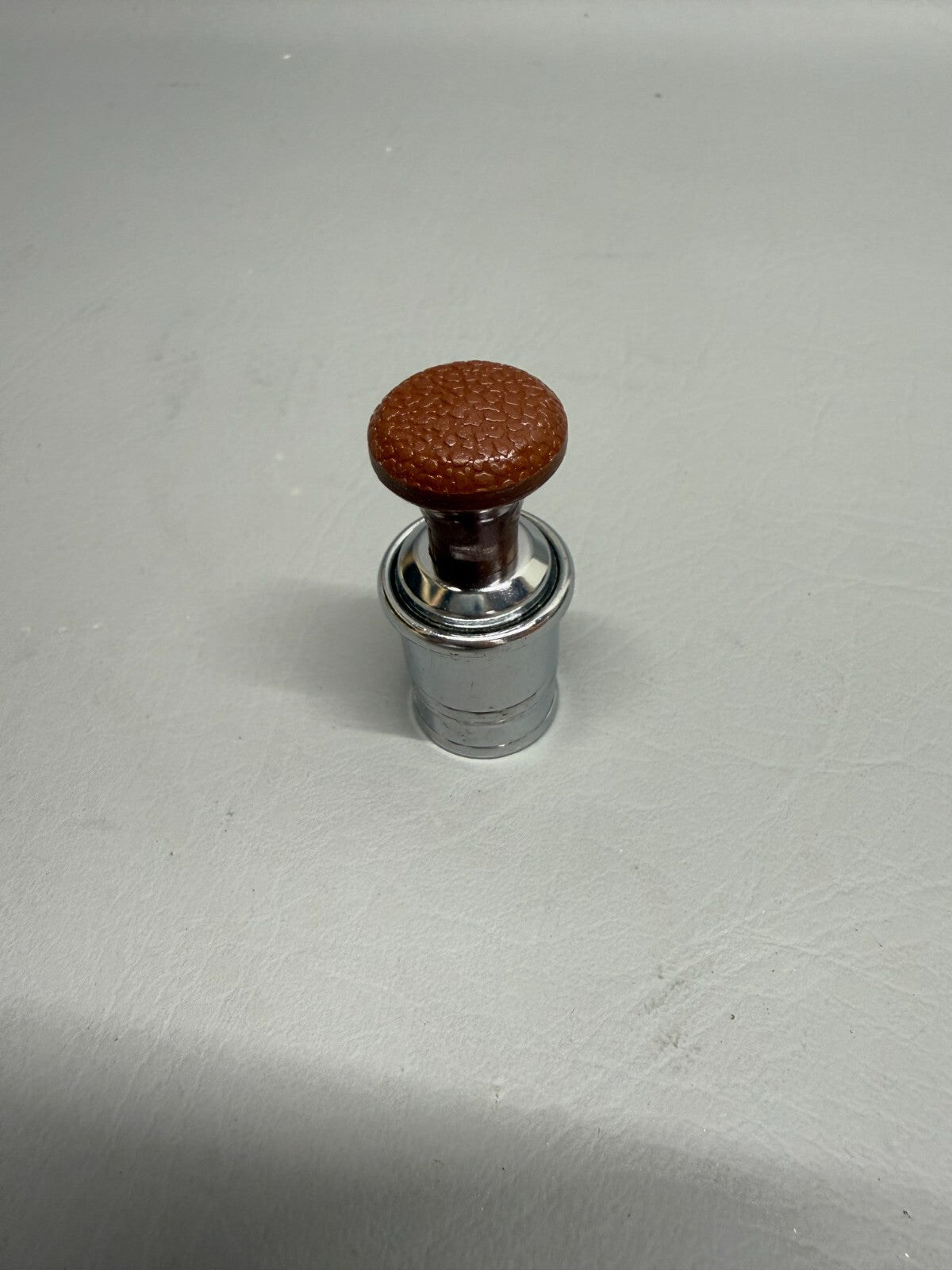 Piper Lighter Knob P/N 472-869