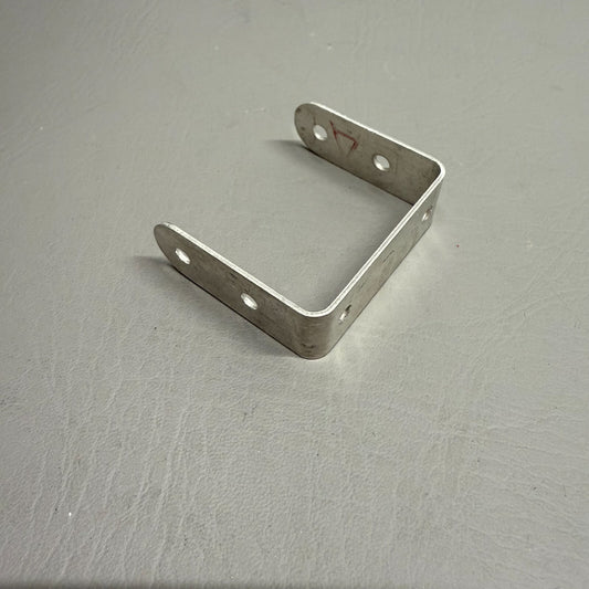 Piper Stab Trim Bracket P/N 68472-000