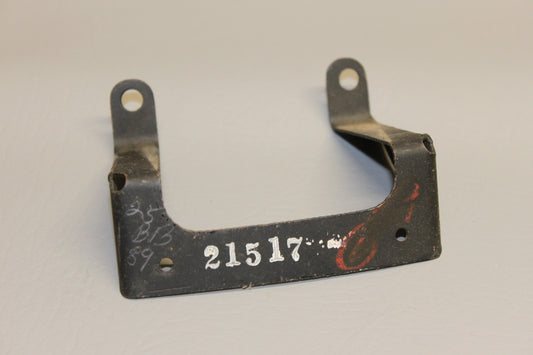 21517-000 Piper Bracket