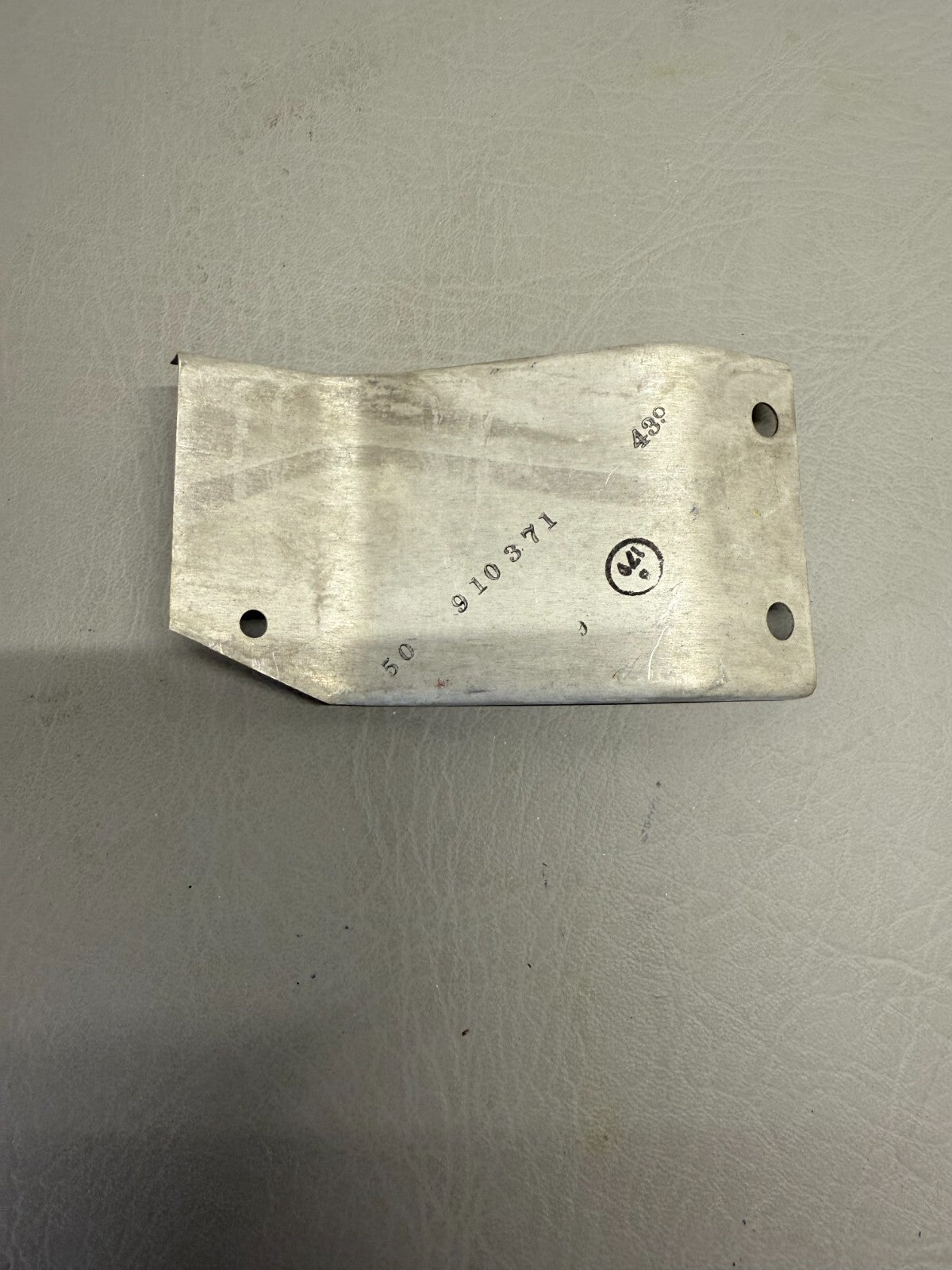 50-910371 Beechcraft Engine Mount Shield