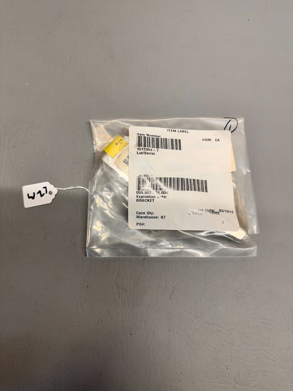 1512353-7 Cessna Bracket(NEW)