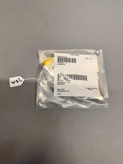 1512353-7 Cessna Bracket(NEW)