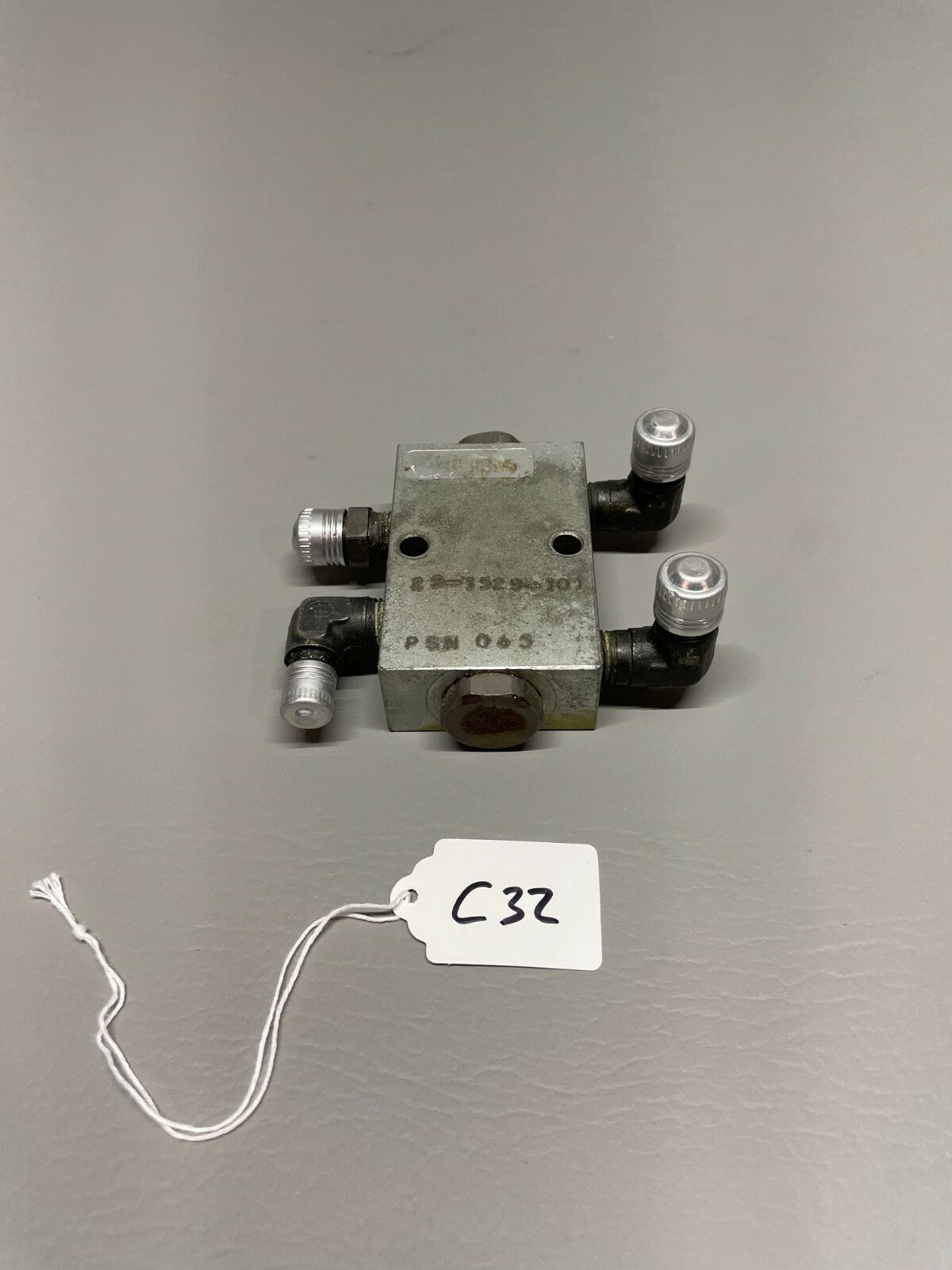 Aircraft Valve Assy P/N 29-1529-101