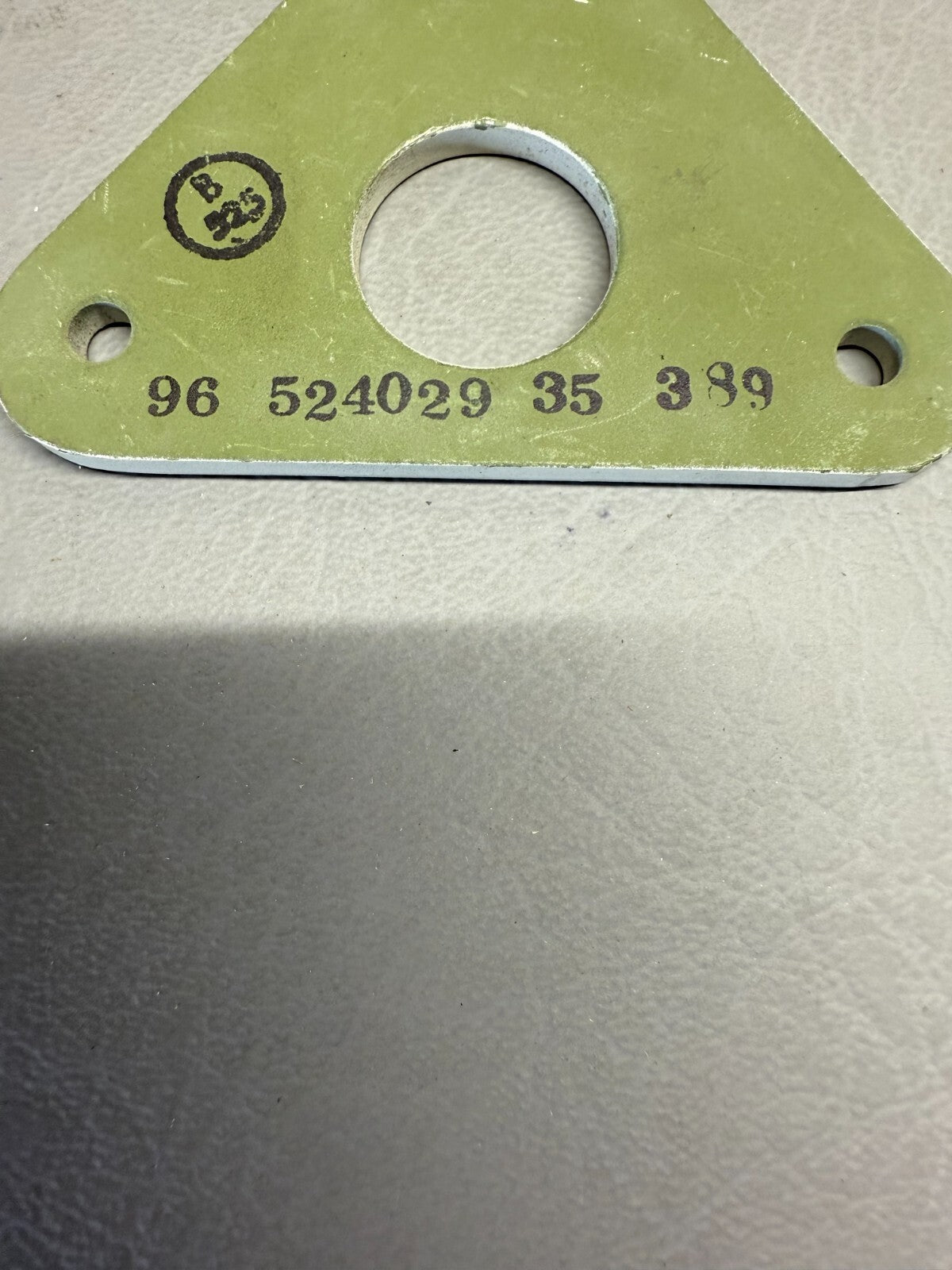 96-524029-35 Beechcraft Control Wheel Spacer