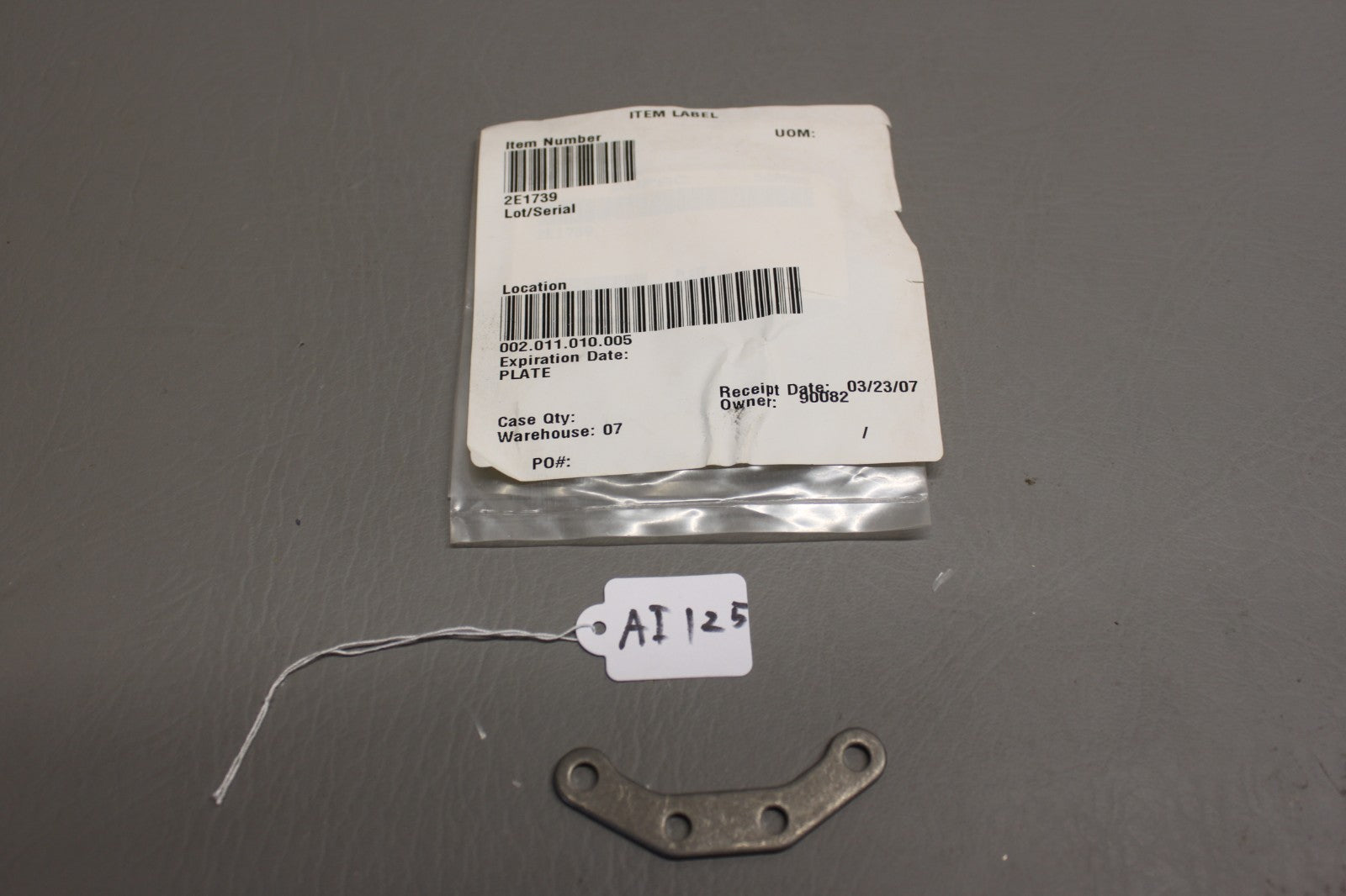 2E1739 Aircraft Plate