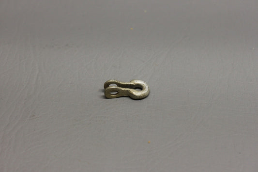 486-562 Piper Shackle