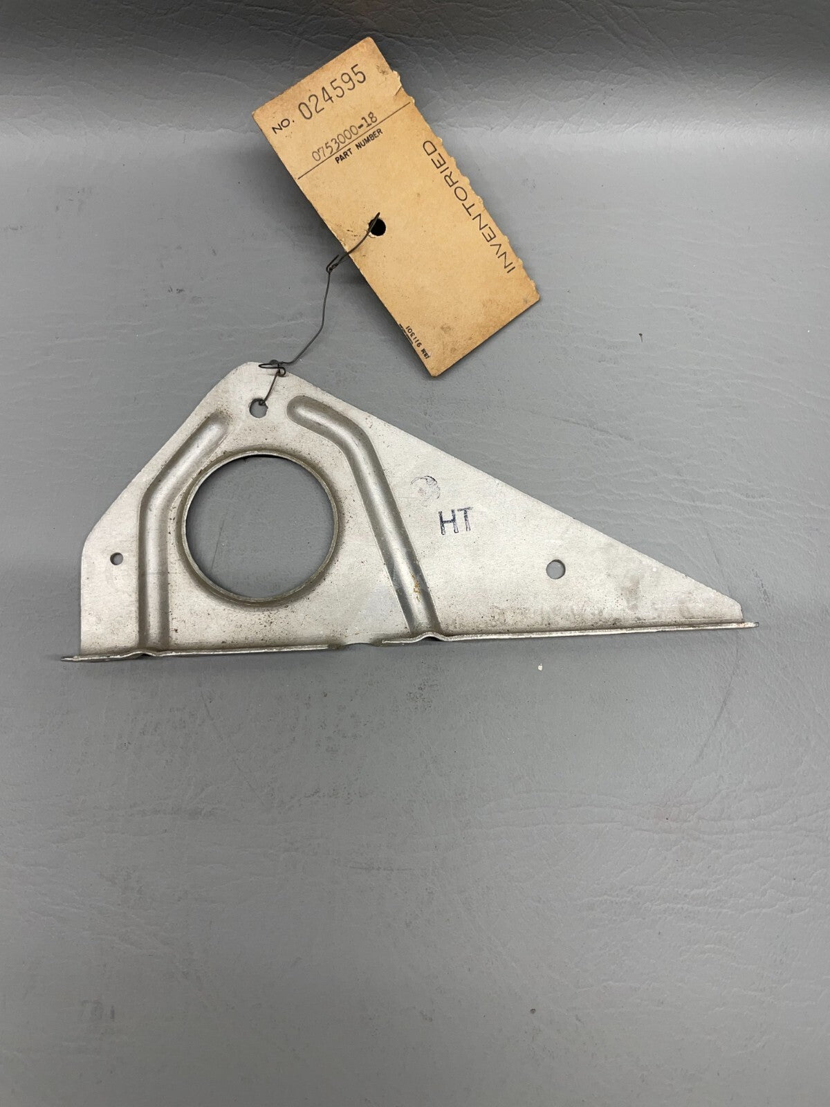Cessna Bracket P/N 0753000-18 (NEW)
