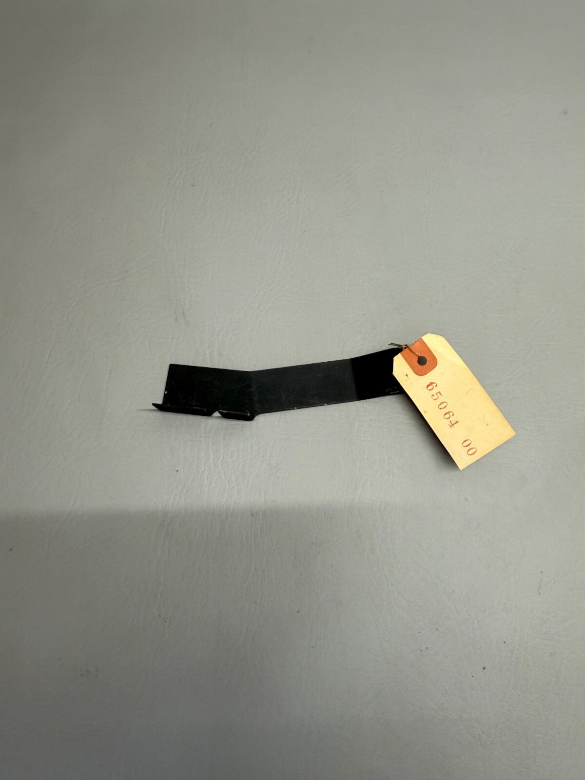 65064-000 Piper Brace