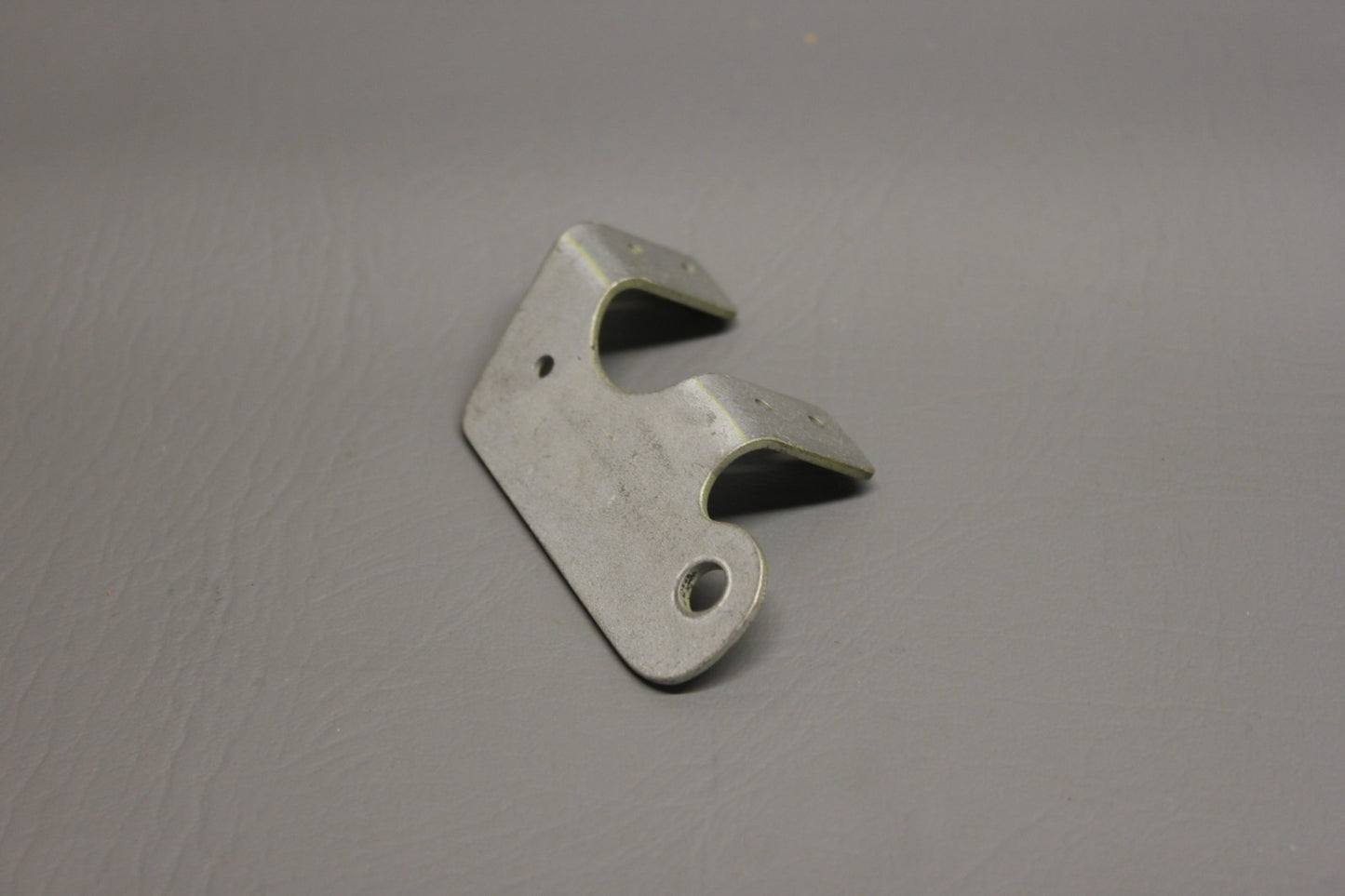 417-95-910016 Aircraft Bracket