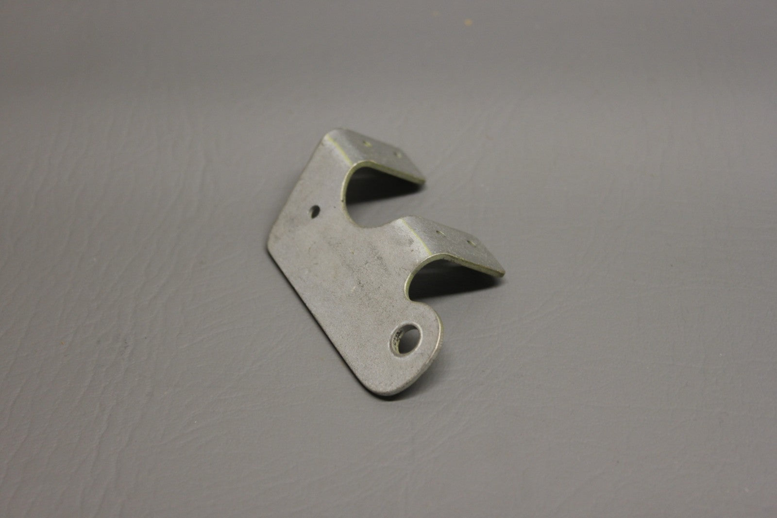 417-95-910016 Aircraft Bracket