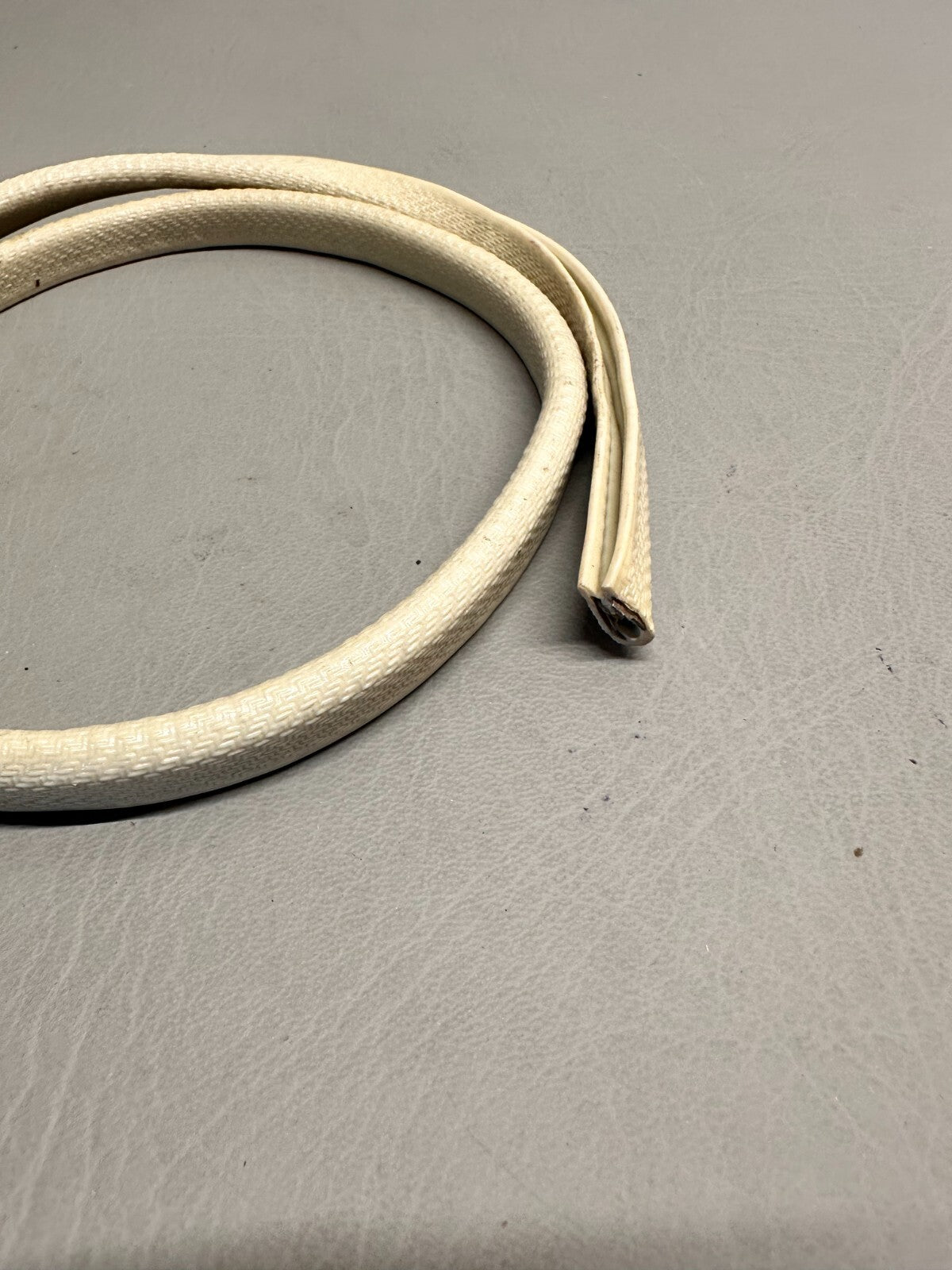 S2195-2 Cessna  Window Seal Trim