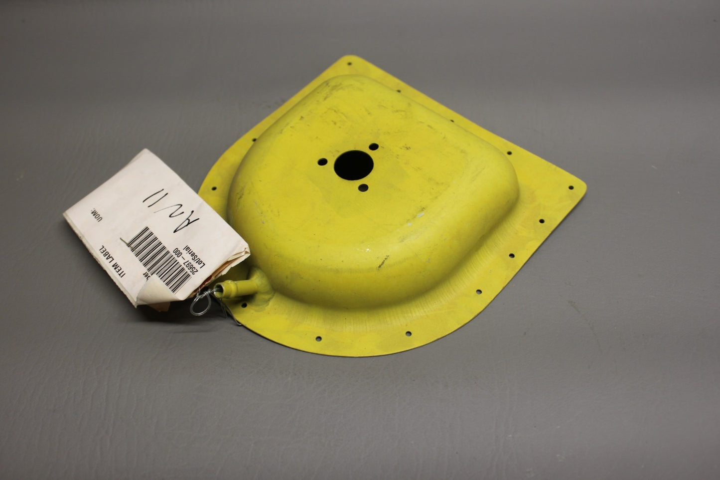 25697-000 Piper Plate