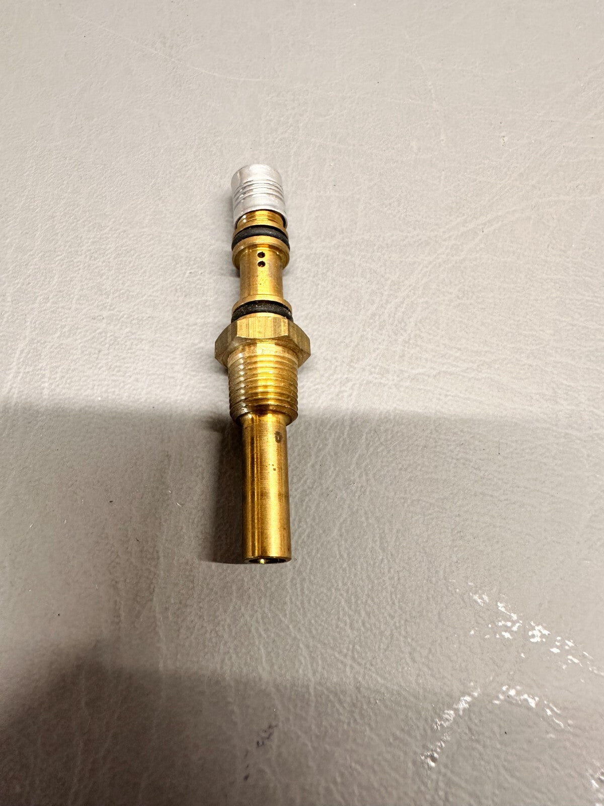 633608-13CR Cessna Nozzle