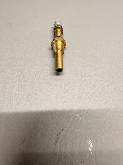 633608-13CR Cessna Nozzle