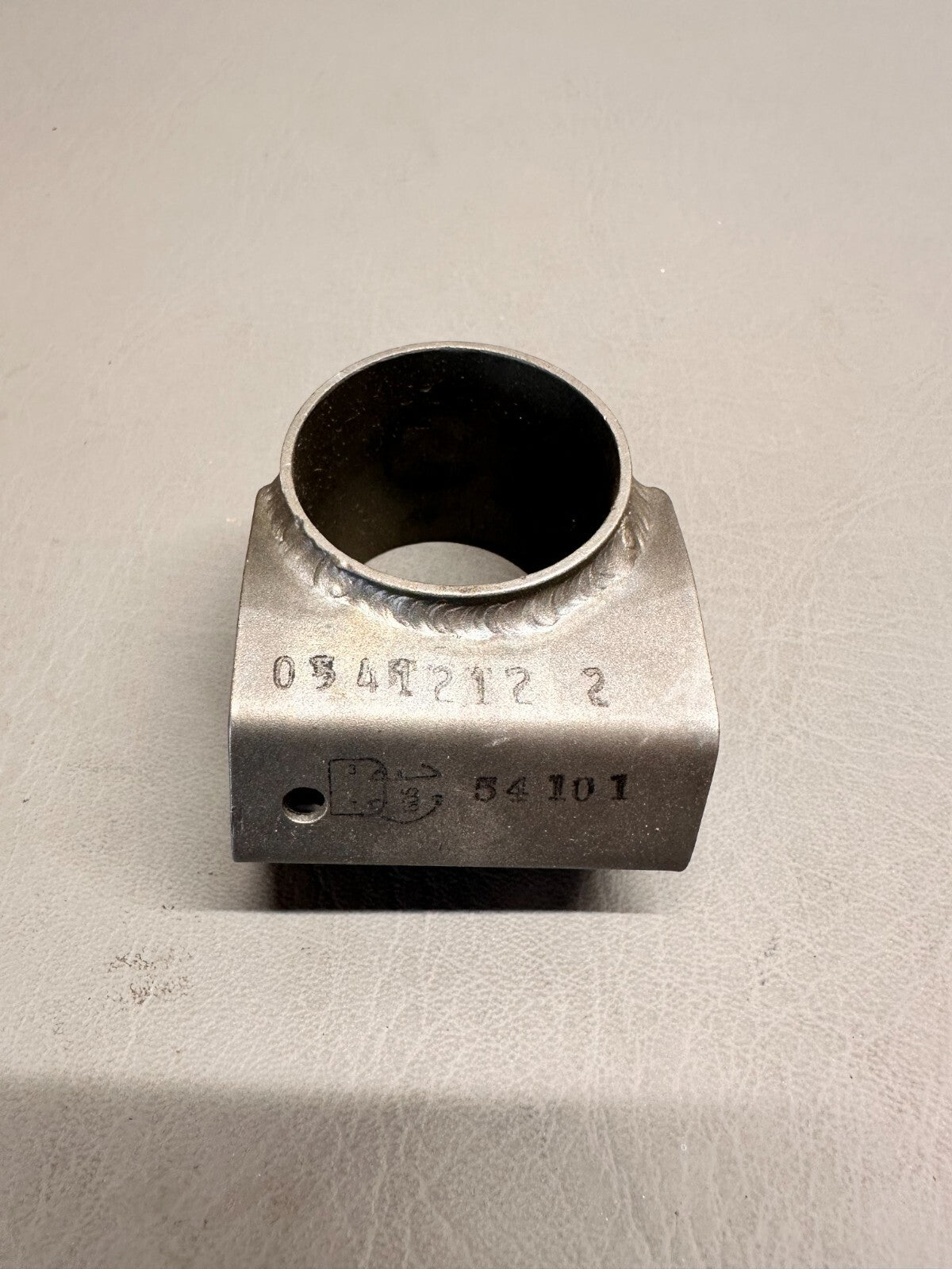 0541212-2 Cessna Bracket