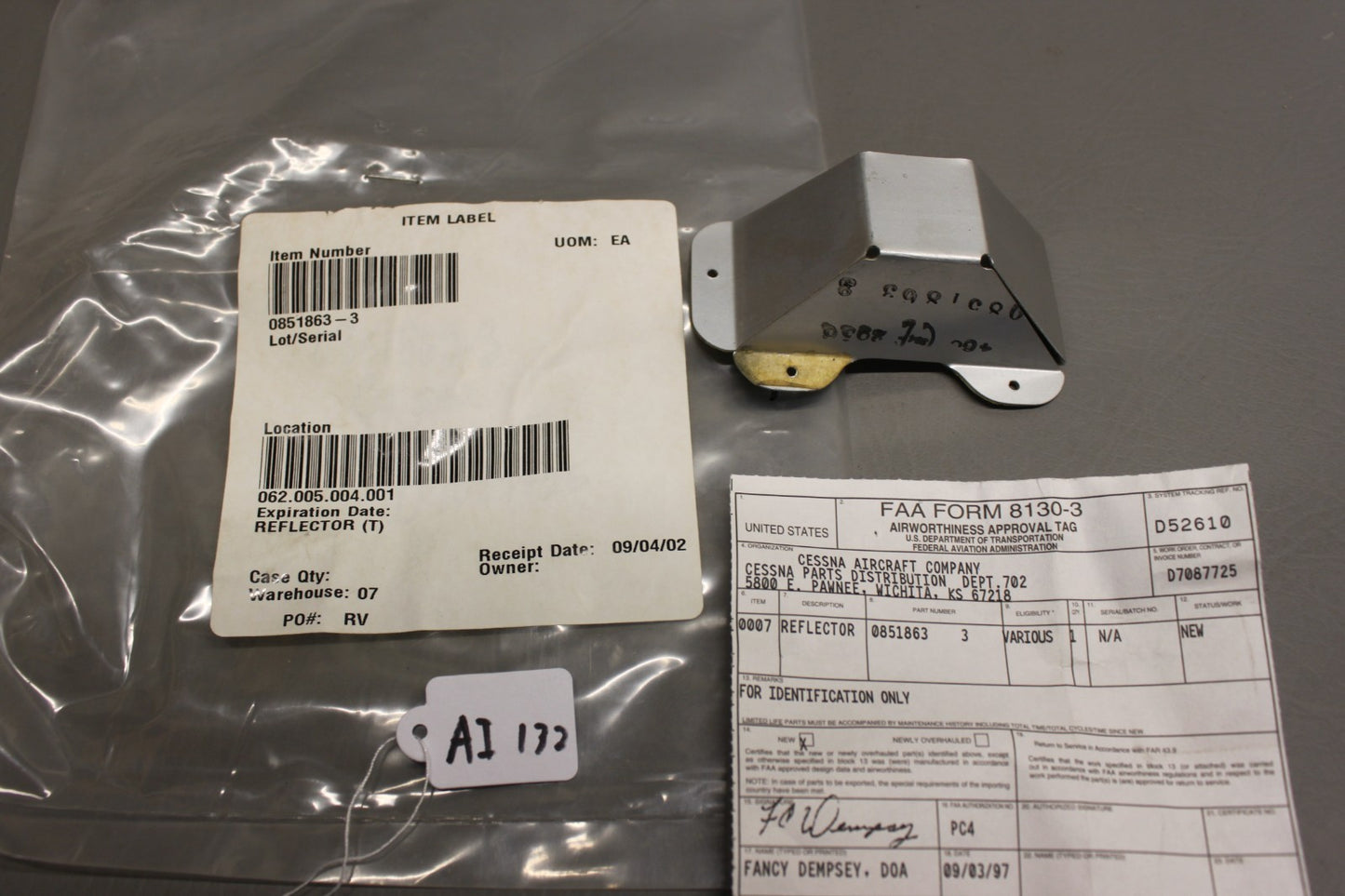 0851863-3 Cessna Lamp Reflector
