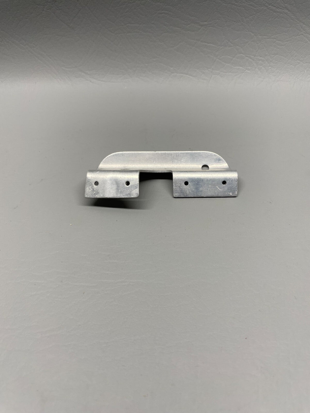 Cessna Bracket P/N 0752000-135 (NEW)
