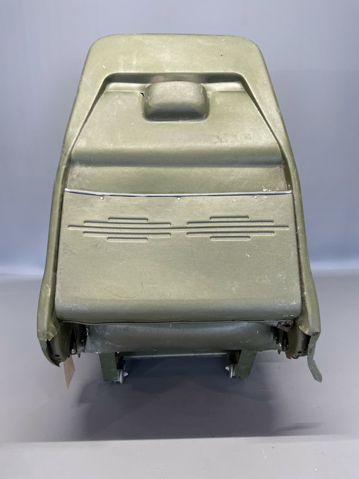 Cessna 177 Cardinal Front Seat Assy P/N 1715004-2