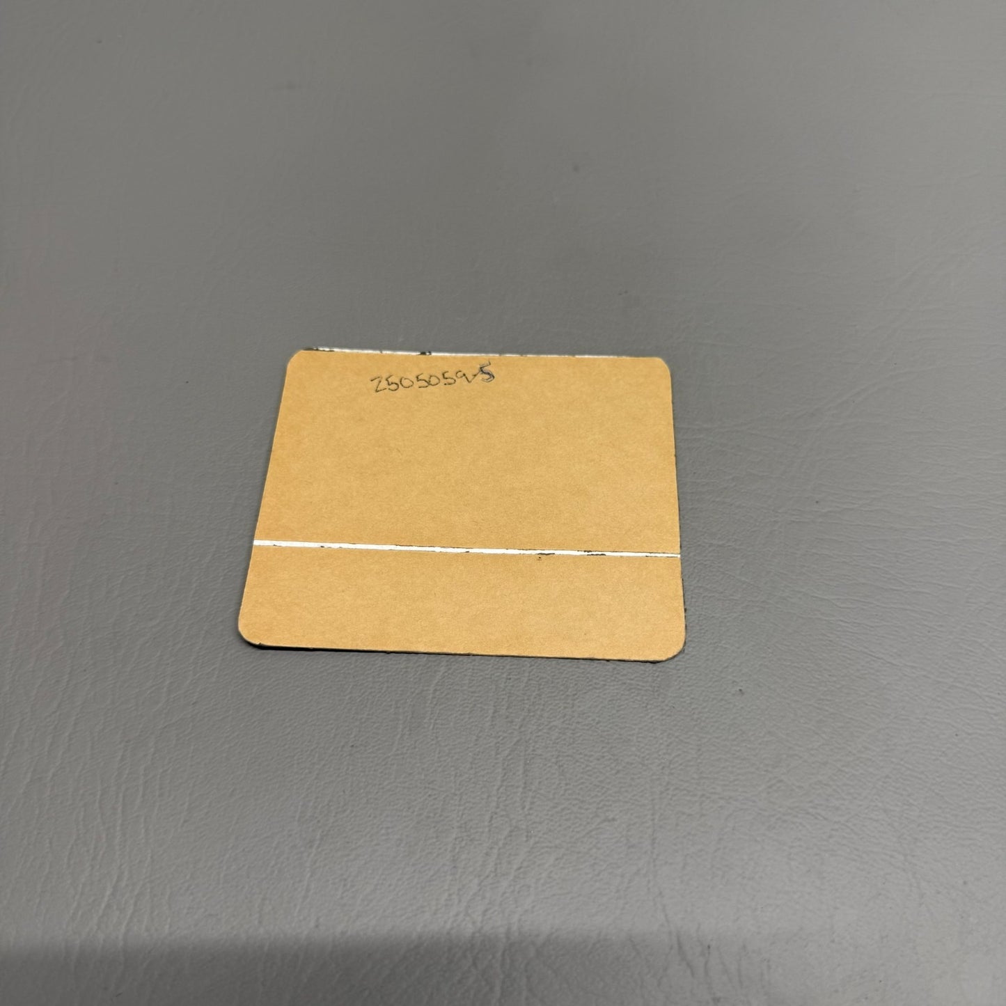 2505059-5 Cessna Auxiliary Fuel Pump Switch Placard