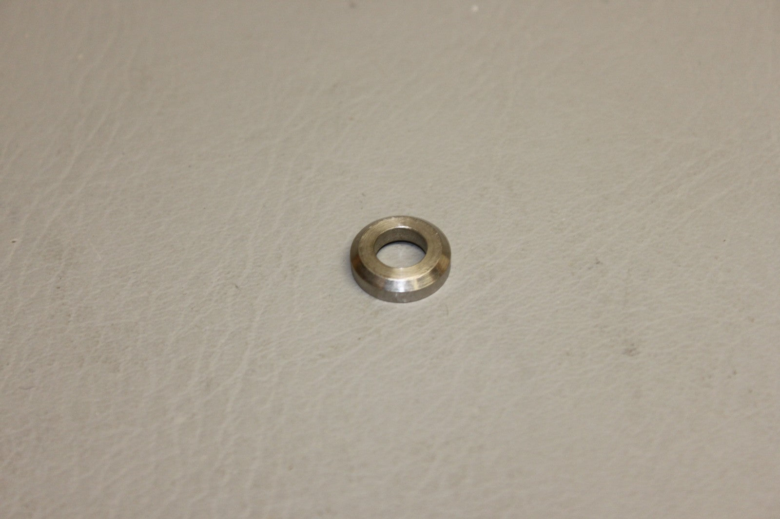 C6CE1030-27 Aircraft Roller